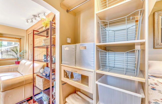 Quaint Carmel - Bungalow Close to Beach - Foto 13