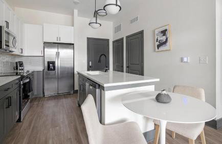 Landing Stunning 1BD Gym Yoga Studio - Foto 6