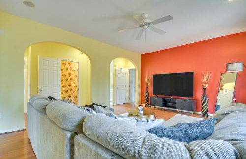 Fire Pit and Pool Access Quiet Holly Springs Home - Foto 4