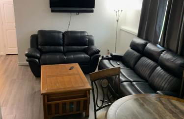 410 e45th 2 bedroom apartment - Photo 1