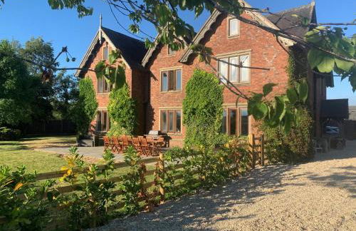 8 Bed in Rugeley oc-79321 - Photo 33