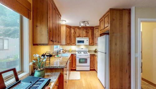 Pinewood Getaway - Foto 4