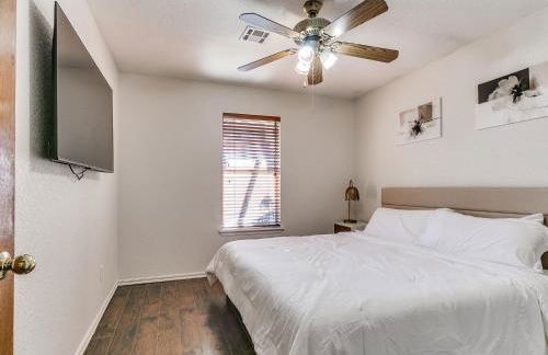 Sleek 4BR OKC Stay by StayLage - Photo 56
