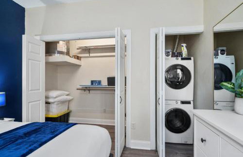 Cozy King Bed Suite with Free Parking - Foto 18