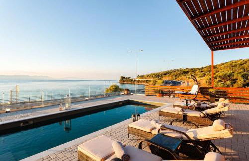 Seaside Summer Bliss - Aurora Luxury Pool Paradise - Foto 94