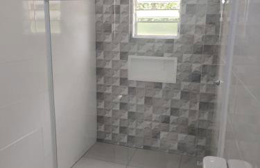 casa 700m da praia, ideal para família, 3 quartos , piscina, ar condicionado, churrasqueira, wi fi, estacionamento, até 10 pessoas, - Foto 14