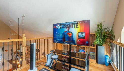 Funtastic Retreat! PS5, View, Goats, Hot Tub, Karaoke - Foto 4, Game Room