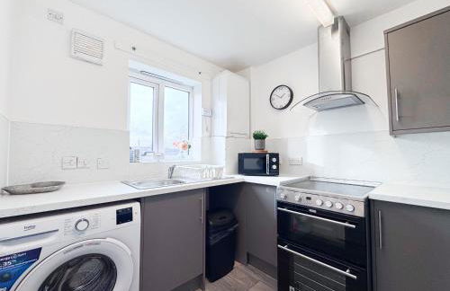 Lokfu Garden By Furnished Accommodation 3 Bedroom House Free Parking Perfect For Contractors and Families - Foto 15