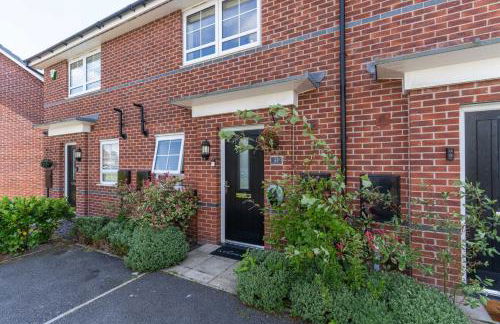 Walk to Liverpool Airport - Luxury Stay with EV Charge - Fast WiFi - Foto 37