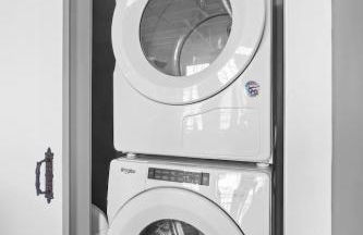 Downtown Urban Loft above Restaurants - Foto 9