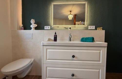 Leonardo Loft - Exklusiv, WLAN, Erdgeschoss, 15 Minuten vom Europa Park - Foto 13