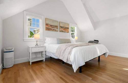 Dog Friendly 2BR Home Walk to Beach+Bearskin Neck - Foto 24