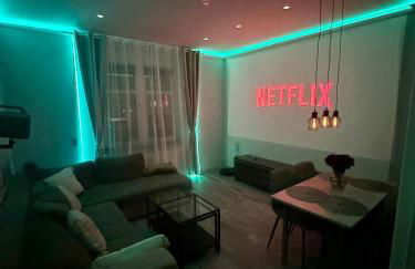 Stylish Home Theater Apartment 1 - Foto 1