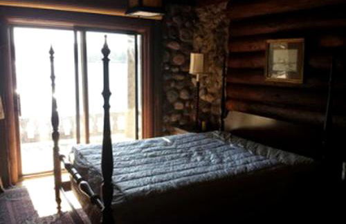 Waterfront Cabin Rental for a Boating Getaway on Loon Lake in New York - Photo 10