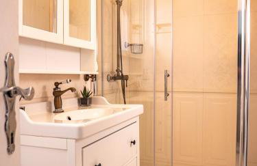 Elegant Hvar town villa with pool - Photo 60