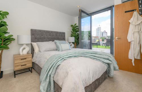 Luxury Penthouse with Private Hot Tub Overlooking Leeds City Centre - Foto 31