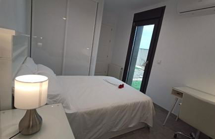 Chalet con piscina y jardín, no fumadores ni fiestas - Foto 23