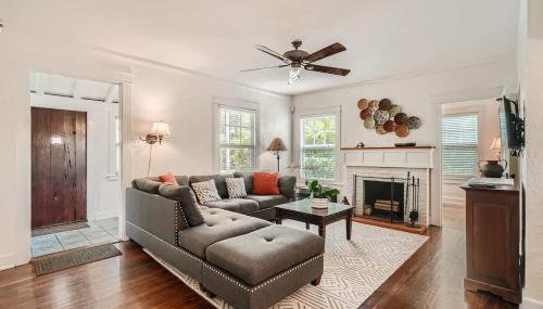 Casa Blanca - Chic Spanish-Style Cottage with Private Courtyard - Foto 2