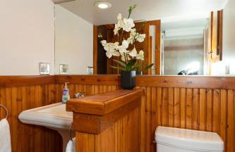 Charming School House with Large Pool - Foto 57