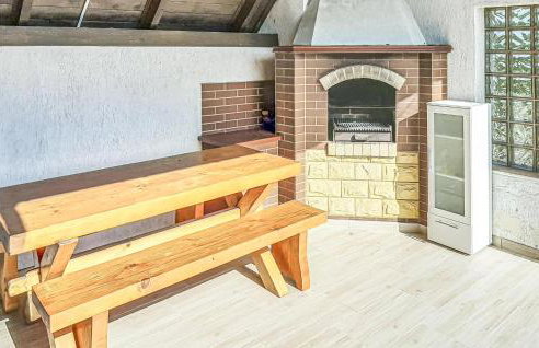 Gorgeous Home In Postomino With Wifi - Foto 2