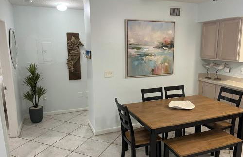 Beachside Condo in Cocoa Beach, Florida - 125 Feet to Beach! - Foto 9