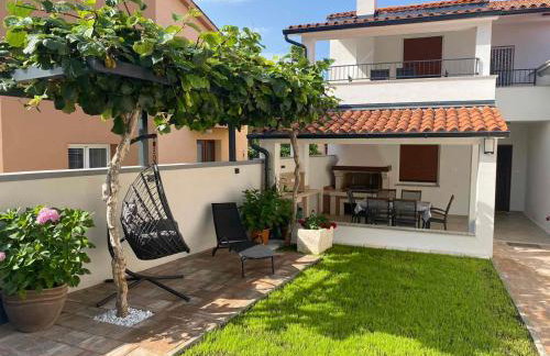 Family Beach Apartments - Photo 2