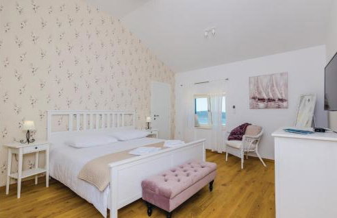 Three-Bedroom Holiday Home In Brsecine - Foto 6