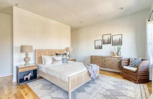 Stay Portland - Custom North Tabor Farmhouse - Gym & Kitchen - Photo 15