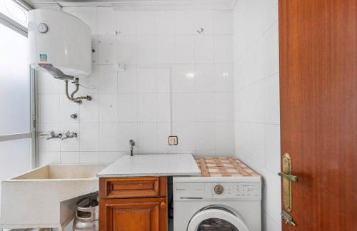 Ground Floor Seaside Residence with AC - Foto 12