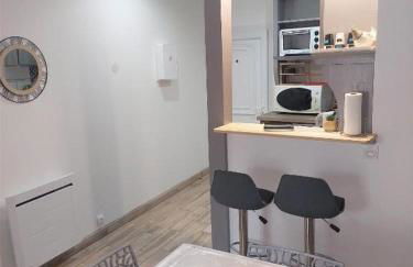 L'Escale Centre Historique de Gap Meublé de tourisme Classé 3 étoiles - Foto 1