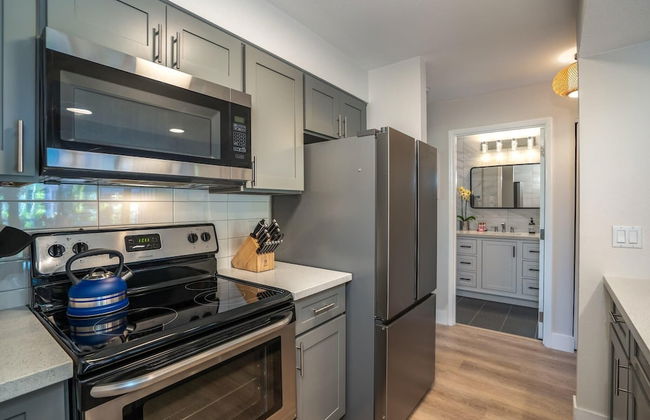 Airy Coastal Dream Vistas - Photo 12