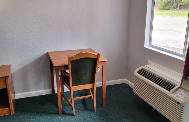 2 queen beds hotel studio 107 Hot tub - Foto 2