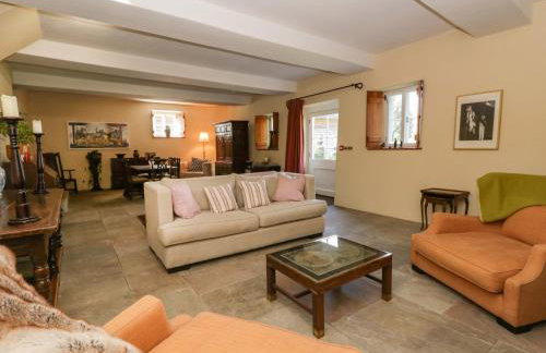 North Cottage - Photo 4