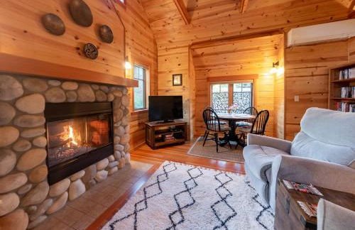 On the River Wooded Bliss Cabin near Loloma - Foto 29