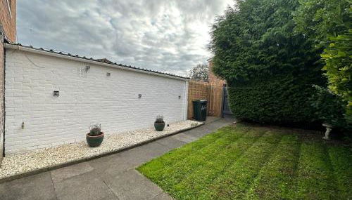 Contemporary-styled 3-Bed House - Foto 2, Garden view