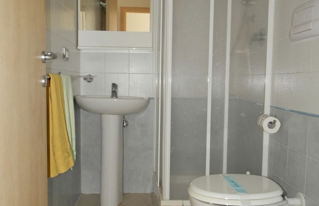 Green Bay Village - Photo 8