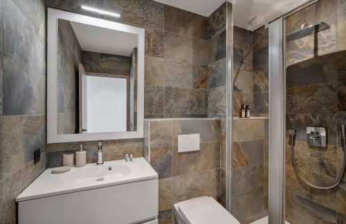 Luxury Penthouse - Panoramic Views, Indoor Fireplace, Extraordinary Terrace - Foto 19