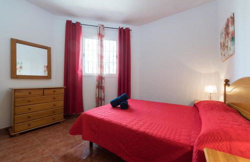 Private Solarium - 2BR House Near the Airport - Foto 26