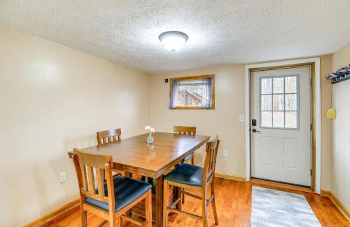 Peaceful South Holston Lake Cabin with Dock and Deck! - Foto 7