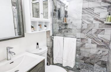 Modern Studio Near Stadium, Hot Tub, BBQ - Foto 12