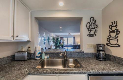 OCEANFRONT DECK! Villa with Awesome Views! Book Now! - Foto 17