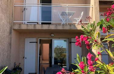 BARCARESA-Villa de Louis piscine vue mer, Lydia et plage - Foto 25