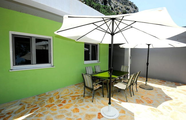 Holiday House With Pool - Photo 22