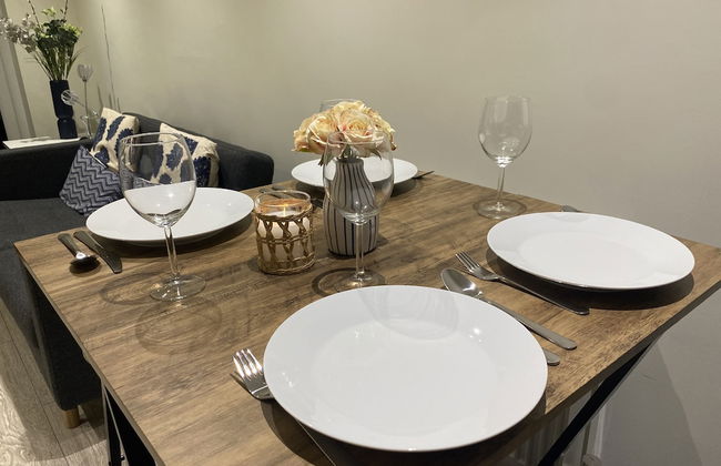 Gladstone Apartments by Bluebell Rooms - Photo 34