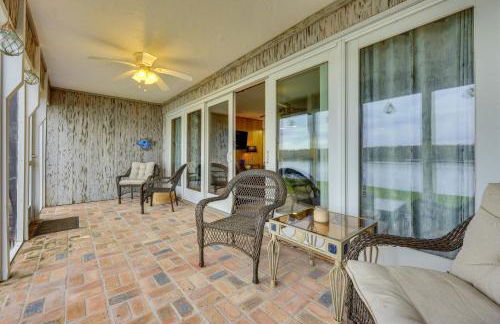 River-View Condo with Boat Slip in Welaka! - Foto 15