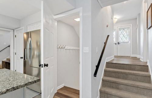 Hillside Cottage- Great Vacation Rental with Private Pool - Foto 4