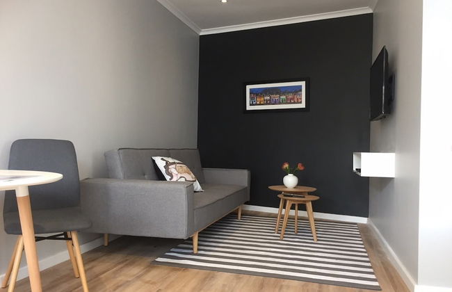 Central Claremont Garden Apartment - Foto 1