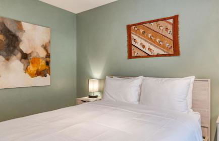 Forest Front Home w Fire Pit Mins to Beaches Wineries Trails Cedarview Retreat by AvantStay - Foto 24