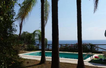 Relax con piscina privata e vista mare - Foto 1