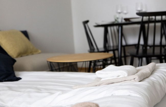 2ndhomes Central 1BR Apartment w Balcony - Foto 11